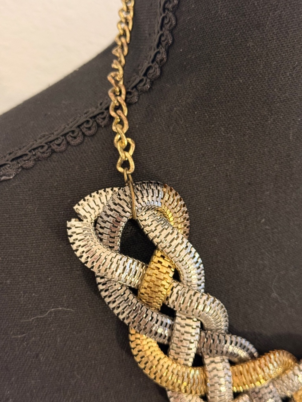 Y2K Style Chunky Twisted Chain Necklace - Picture 5 of 7